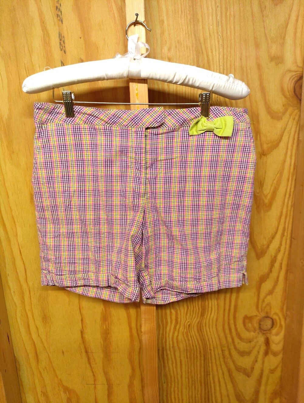 Lady Hagen Women 10 Pink Yellow Plaid Stretch Golf Shorts Lime Green Ribbon Acce